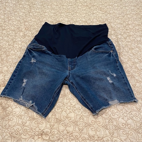 Time and Tru Pants - Time And Tru Women’s Maternity Jean Shorts